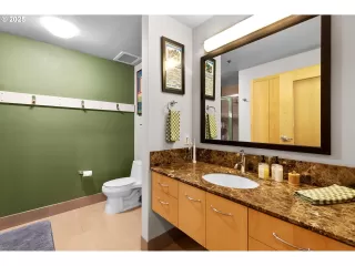 Photo #1: 449097922 Listing