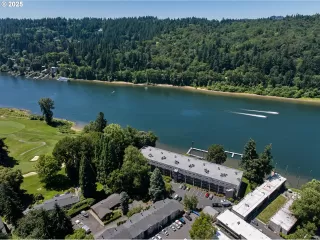 Photo #2: 449212273 Listing