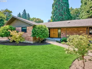 Photo #5: 449212273 Listing