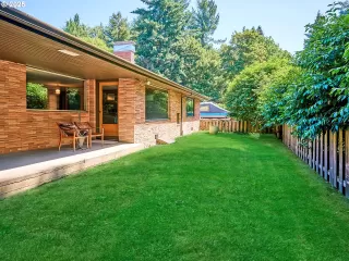 Photo #6: 449212273 Listing