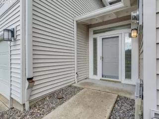 Photo #2: 449336839 Listing