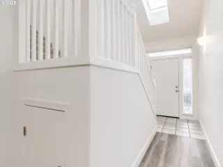 Photo #4: 449336839 Listing