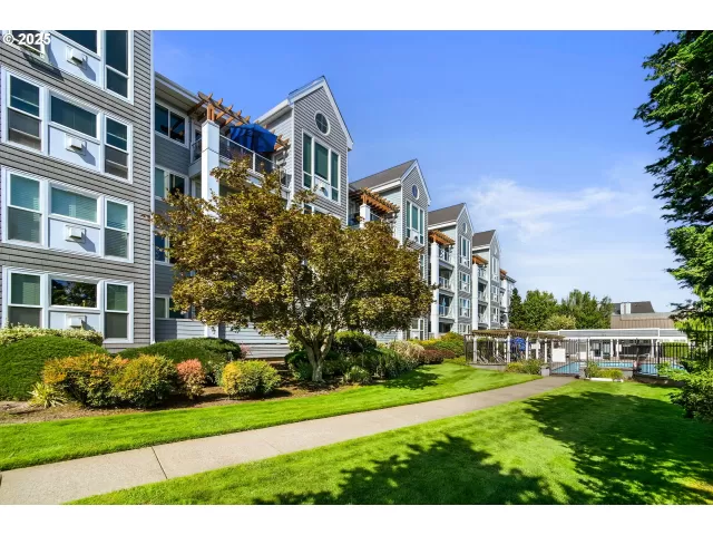 MLS: 449398740 Condo For Sale