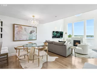 Photo #4: 449398740 Listing