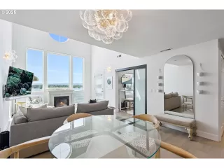 Photo #5: 449398740 Listing