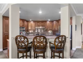 Photo #3: 449399702 Listing