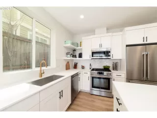 Photo #3: 449422835 Listing 