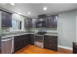 Photo #4: 449623507 Listing 