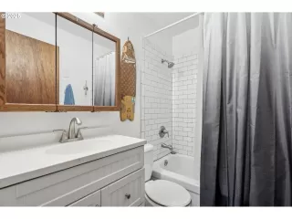 Photo #2: 449667173 Listing