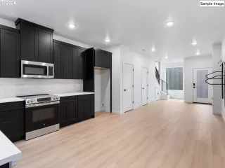 Photo #3: 449680671 Listing