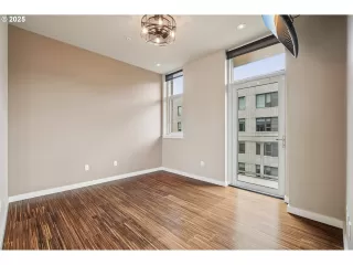 Photo #3: 449866756 Listing