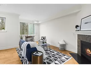 Photo #3: 450106037 Listing 