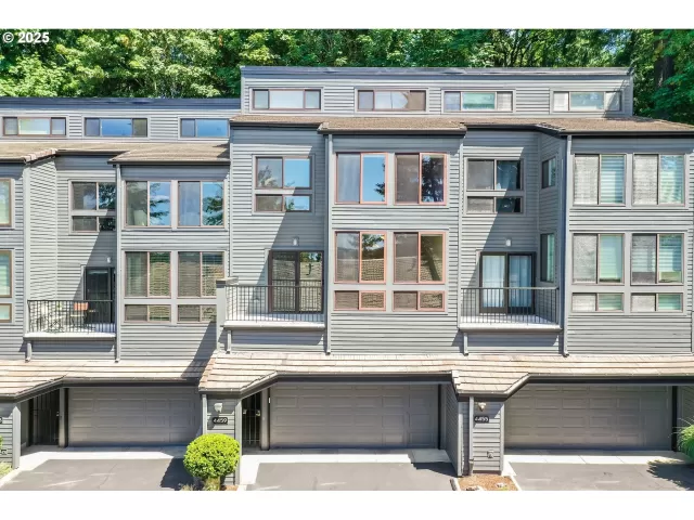 MLS: 450547309 Condo For Sale