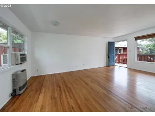 Photo #4: 450955941 Listing 