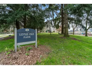 Photo #3: 451560214 Listing