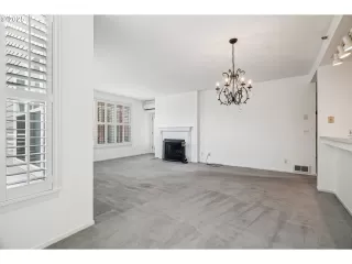 Photo #4: 451686671 Listing 