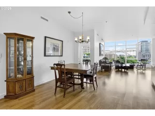 Photo #5: 451843012 Listing