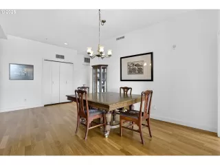 Photo #6: 451843012 Listing