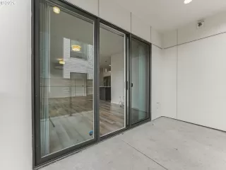 Photo #6: 451853719 Listing 