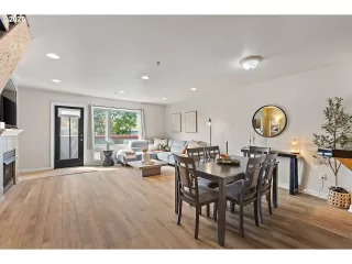 Photo #3: 452510350 Listing 