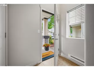 Photo #3: 452713663 Listing