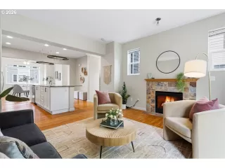 Photo #6: 452713663 Listing