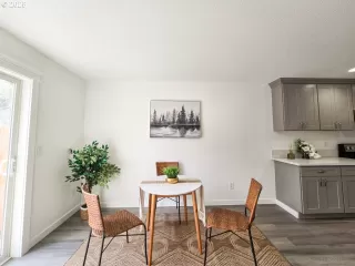 Photo #1: 453104452 Listing