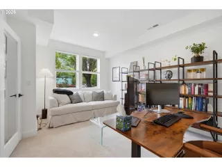 Photo #5: 453143215 Listing 