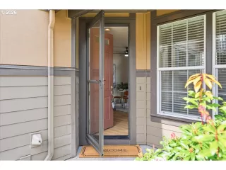 Photo #1: 453168476 Listing 