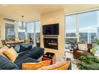 Photo #5: 454145883 Listing 