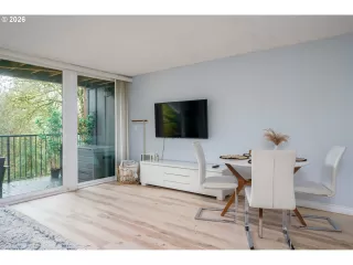 Photo #2: 454250814 Listing 