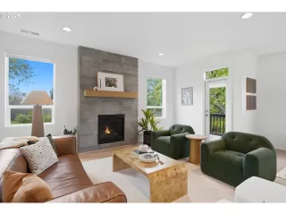 Photo #5: 455375141 Listing