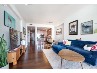 Photo #3: 455529782 Listing 