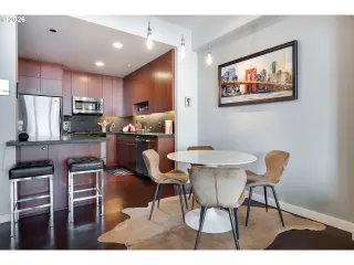 Photo #5: 455529782 Listing 