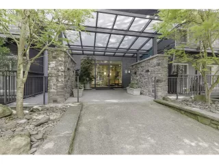 Photo #1: 455587906 Listing