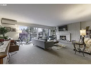 Photo #3: 455587906 Listing