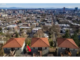 Photo #2: 455790508 Listing