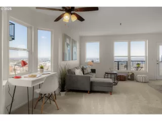 Photo #5: 455790508 Listing