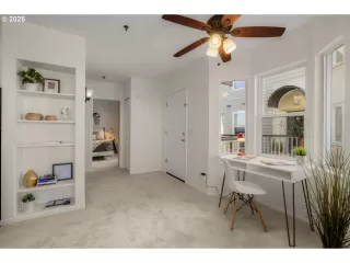 Photo #6: 455790508 Listing