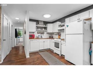 Photo #2: 455973059 Listing