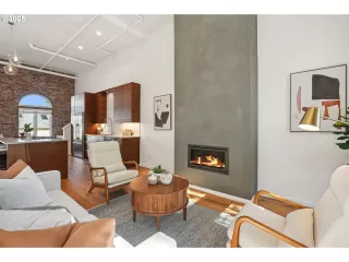 Photo #4: 455981713 Listing