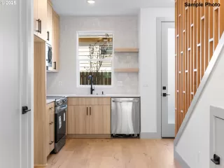 Photo #1: 456046058 Listing