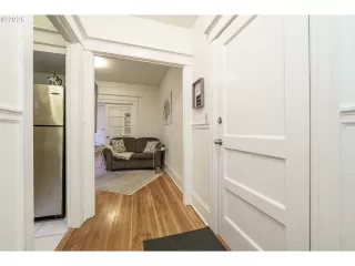 Photo #3: 456145075 Listing 