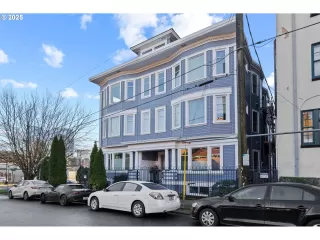 Click for more information on MLS # 456680482 : 1714 NW COUCH ST 10 More Details about MLS # 456680482 : 1714 NW COUCH ST 10