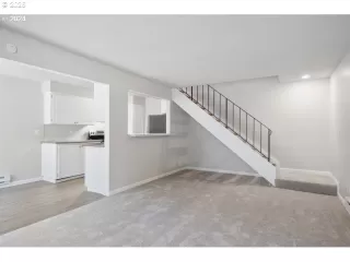 Photo #6: 456865680 Listing 