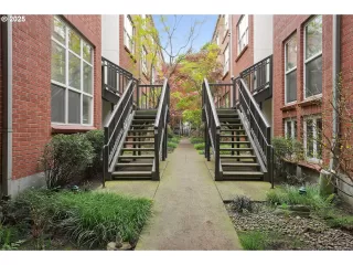 Photo #2: 456889569 Listing