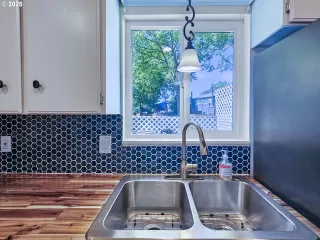 Photo #4: 457179657 Listing