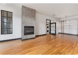 Photo #3: 457229034 Listing 