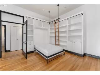 Photo #5: 457229034 Listing 