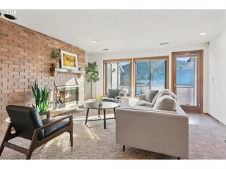 Photo #4: 457406731 Listing 